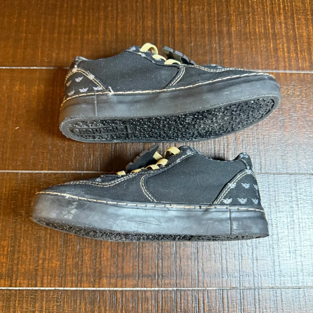 Ground Up Nintendo Legend of Zelda Link Breath of the Wild Kids Shoes Size 13